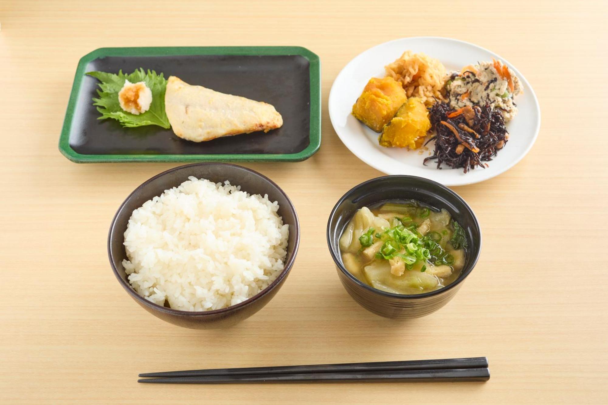 โซเตะสึ เฟรซา นิฮอมบาชิ นิงเกียวโช โตเกียว